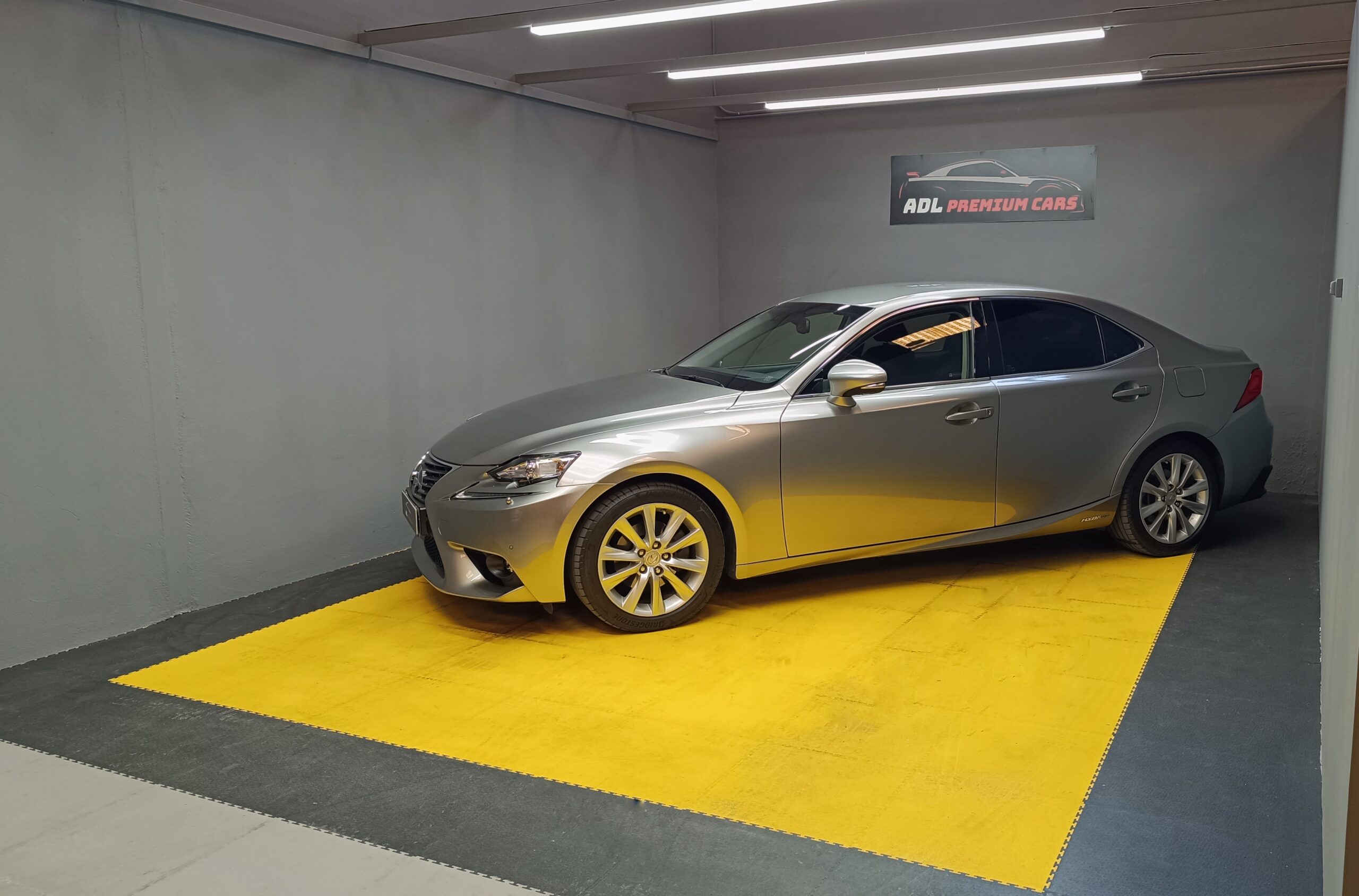 LEXUS IS300h EXECUTIVE 2.5 HIBRID 223CV
