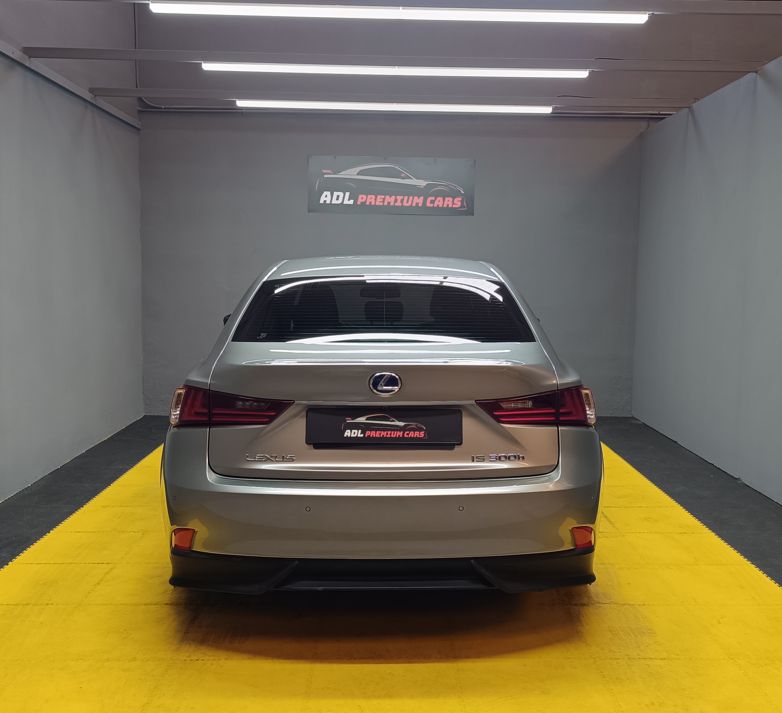 LEXUS IS300h EXECUTIVE 2.5 HIBRID 223CV